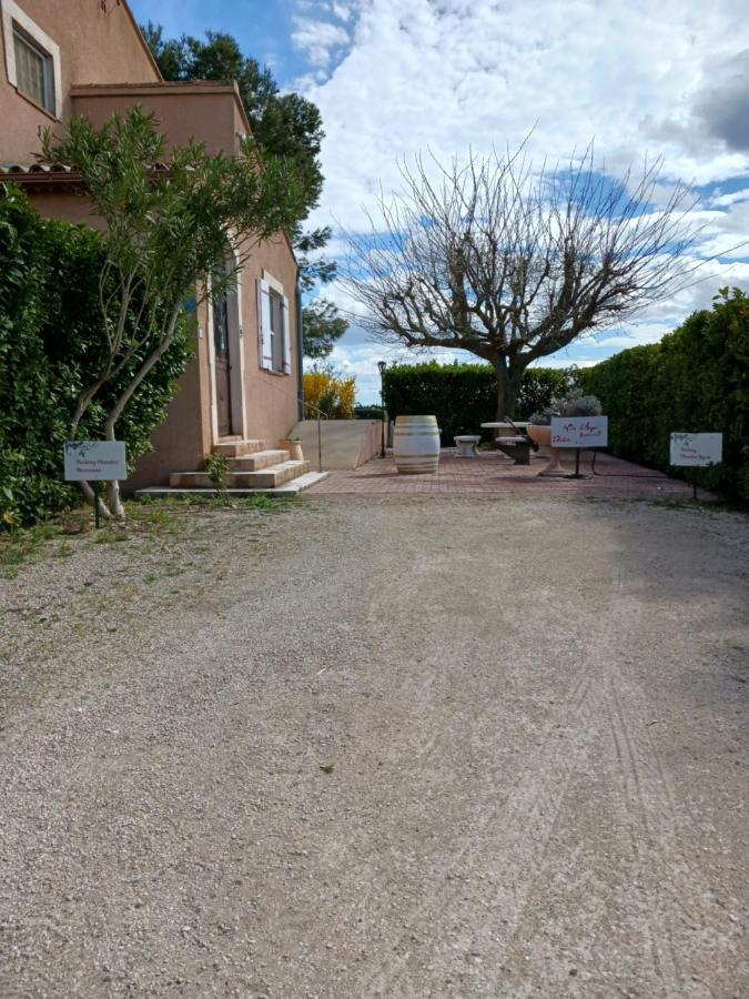 Vents D'Anges Bed & Breakfast Sainte-Cécile-les-Vignes Eksteriør bilde
